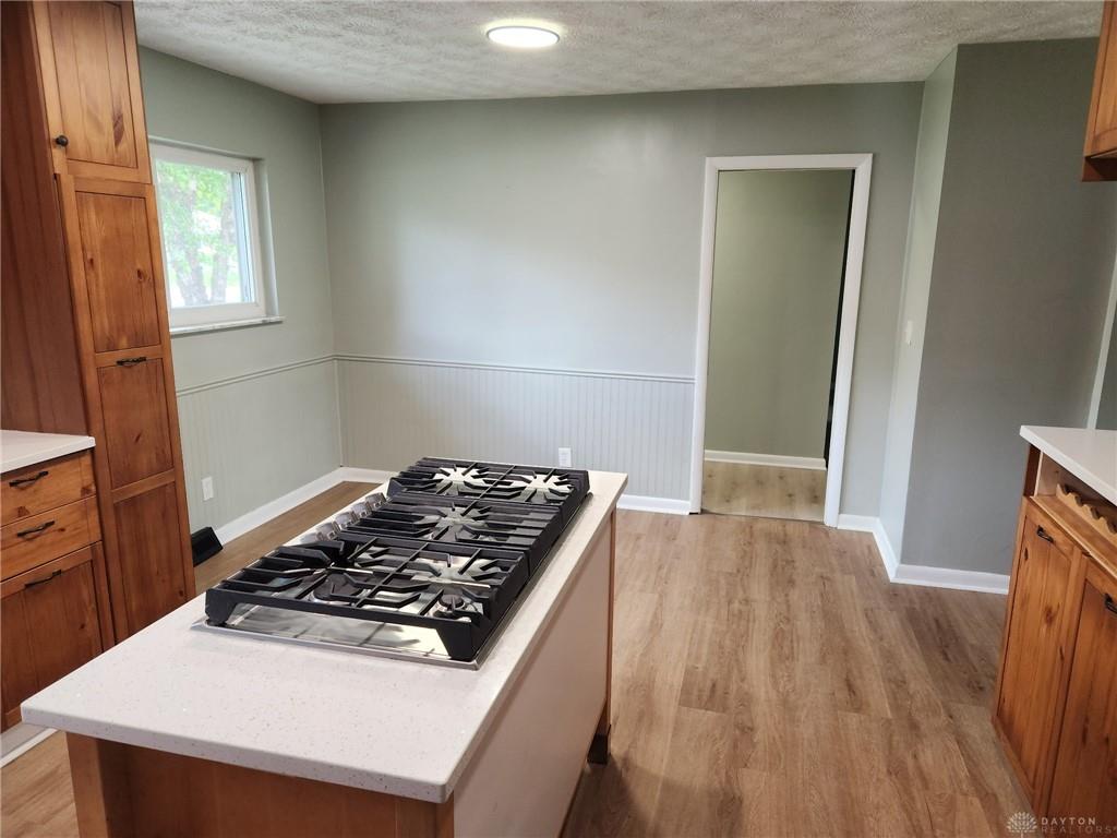 1069 Whitestone Property Photo 6