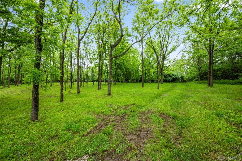 5653 Chenoweth Property Photo 8