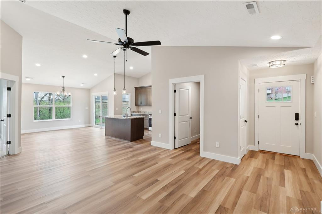 5019 Waterford Property Photo 6