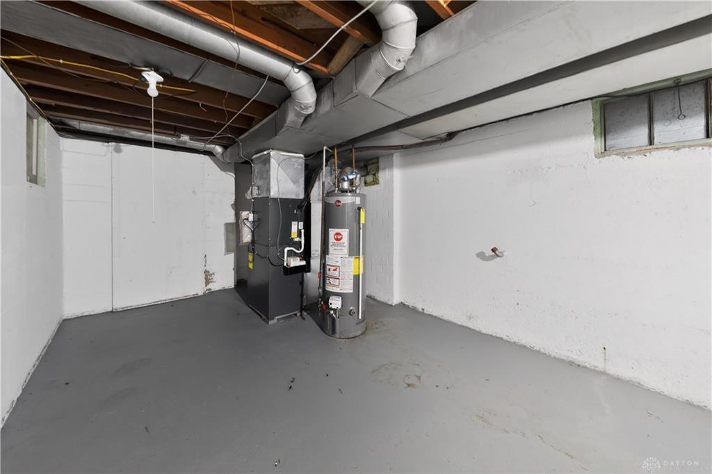 121 S Smithville Property Photo 14