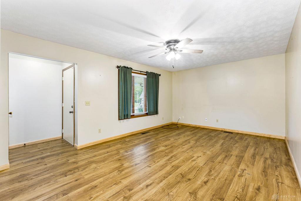 1143 Derby Property Photo 2