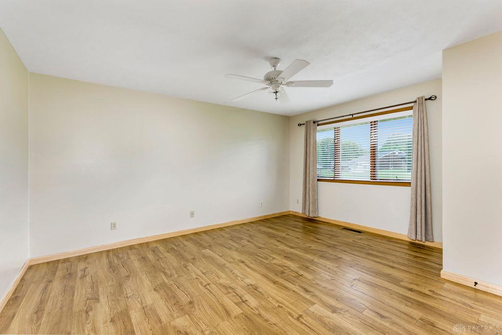 1143 Derby Property Photo 8