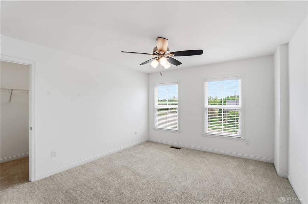 490 Clearsprings Property Photo 26