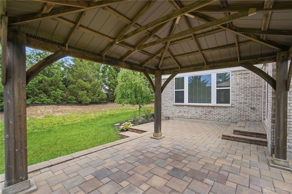490 Clearsprings Property Photo 44