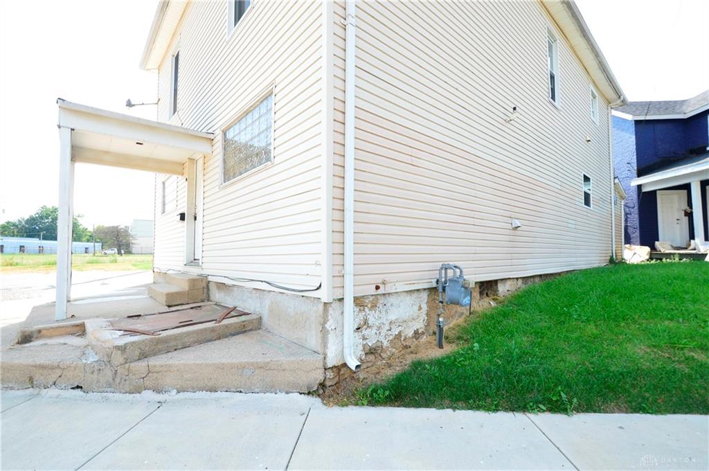 1223 Lagonda Property Photo 2