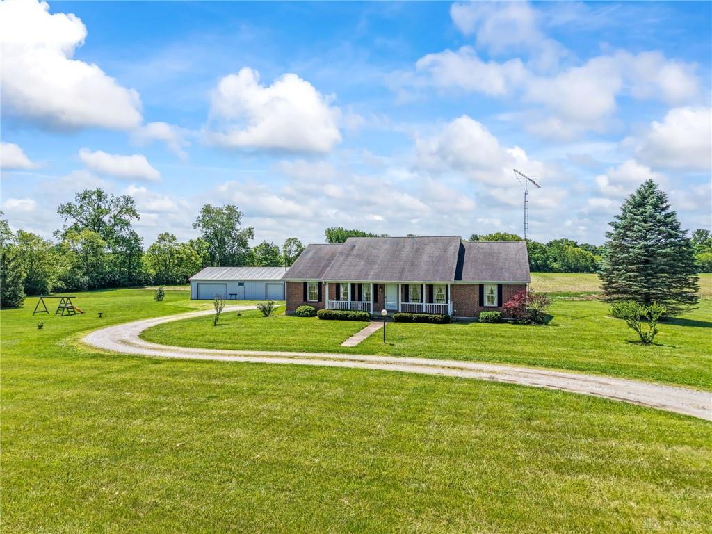 7624 E State Route 41 Property Photo 1