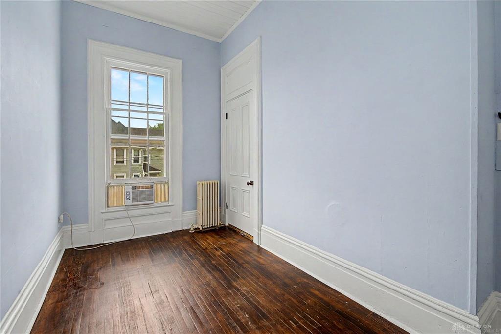 402 Broadway Property Photo 24