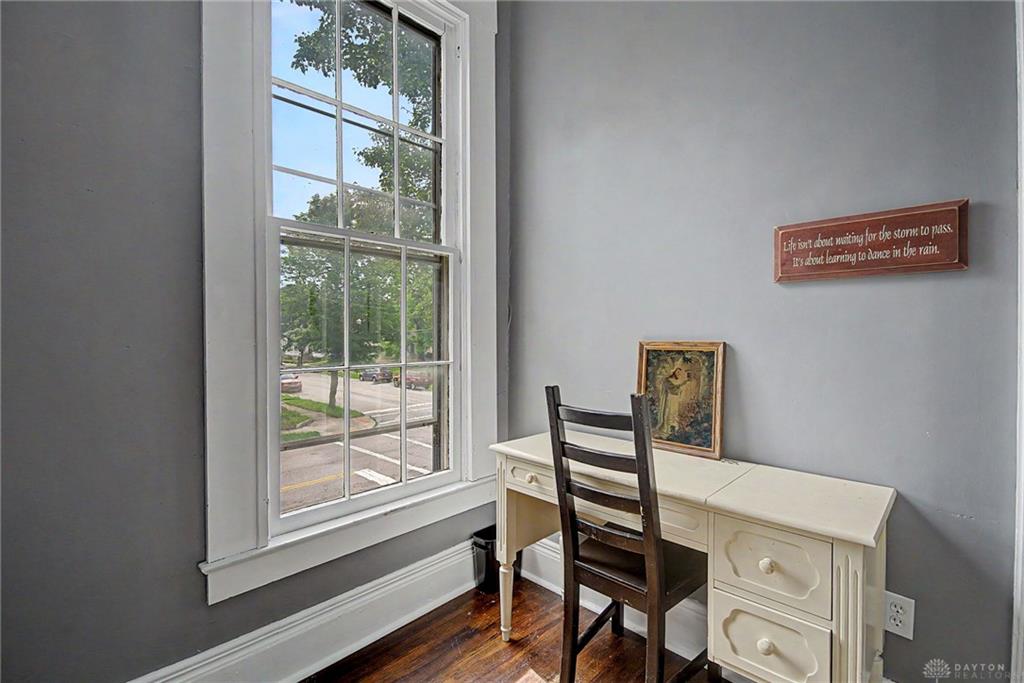 402 Broadway Property Photo 25