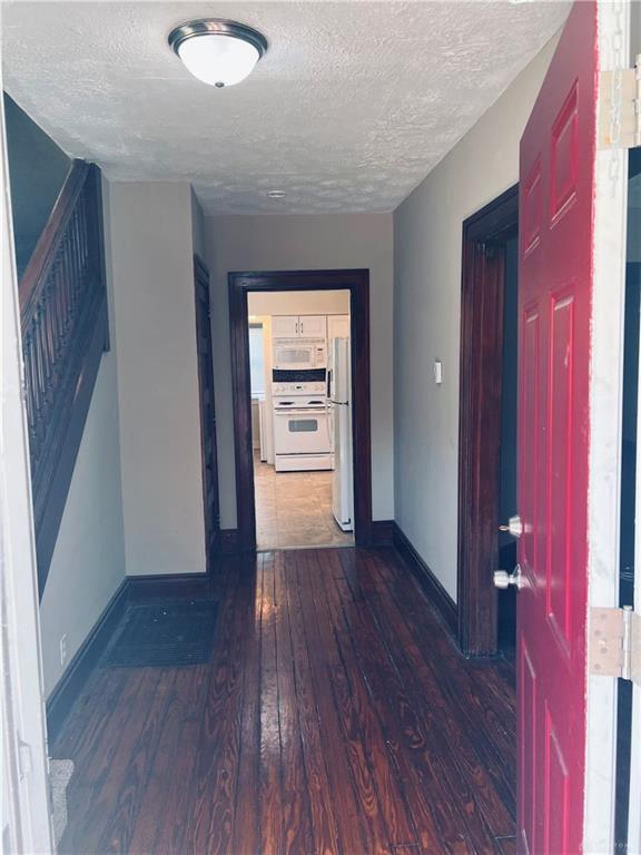 811 Bellaire Property Photo 3