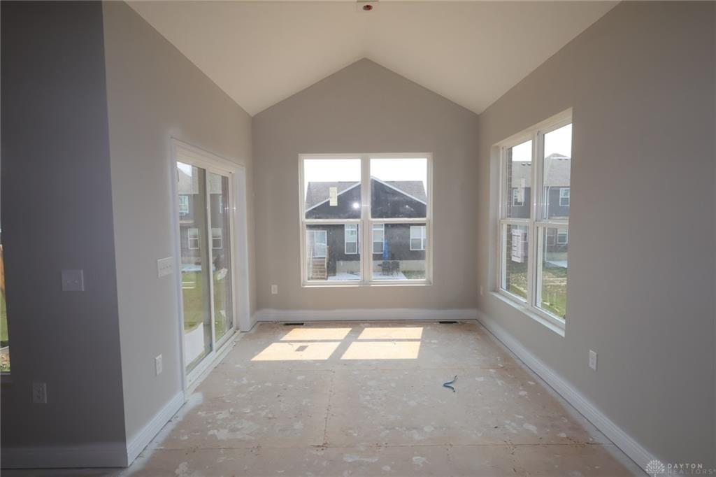652 Goldfinch Property Photo 20
