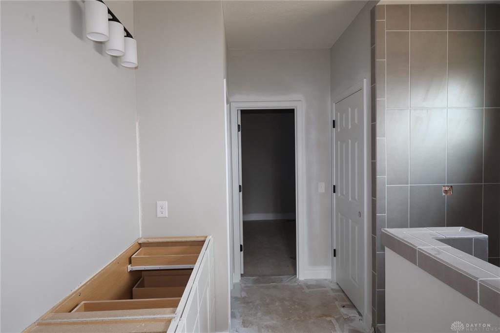 652 Goldfinch Property Photo 24