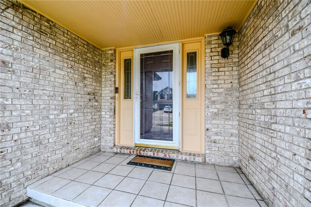 1584 Farrington Property Photo 3