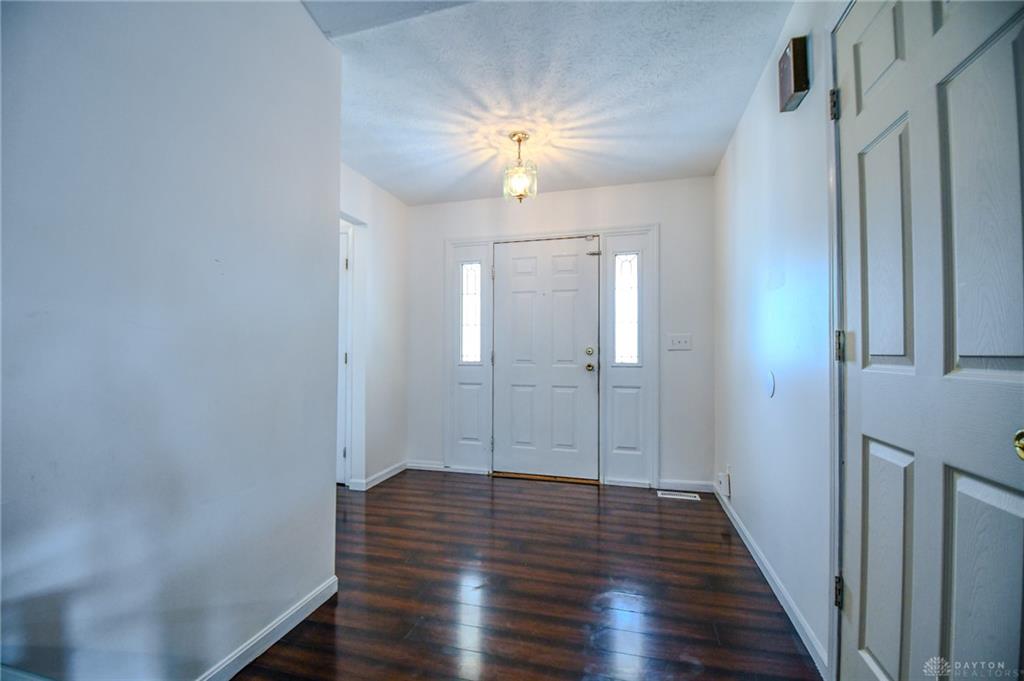 1584 Farrington Property Photo 4