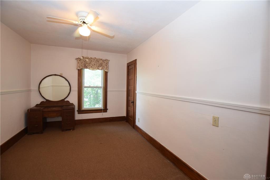 705 E Cassilly Property Photo 27