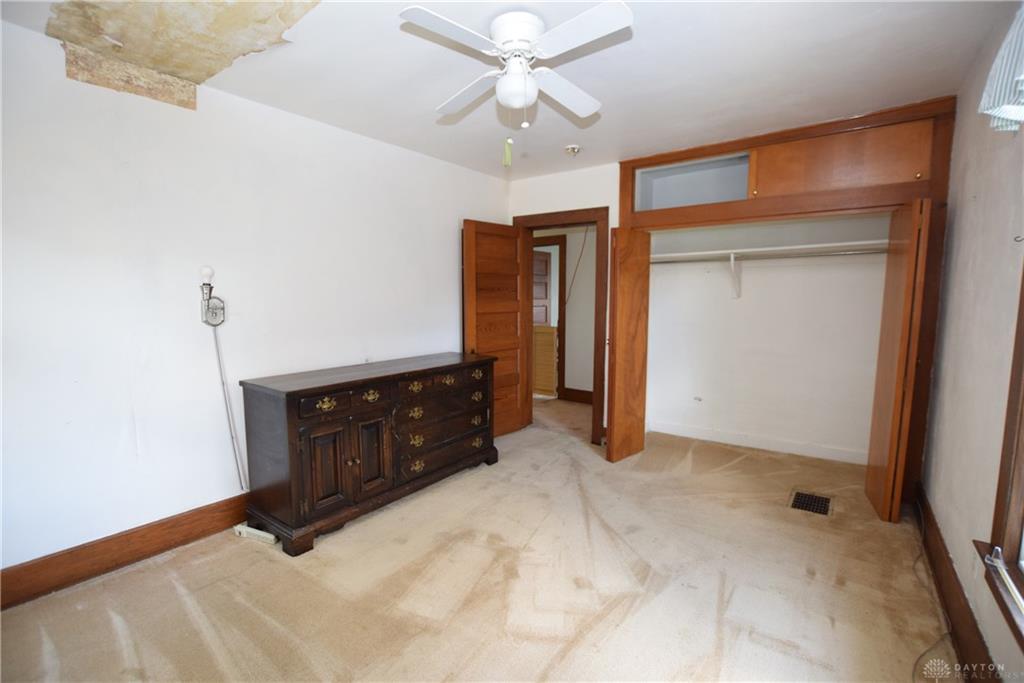 705 E Cassilly Property Photo 30