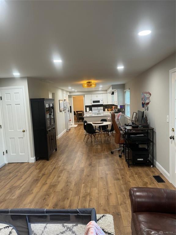 2165 E Oak Tree Property Photo 7