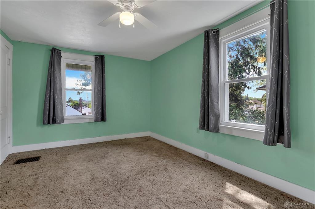 2702 Maplewood Property Photo 16