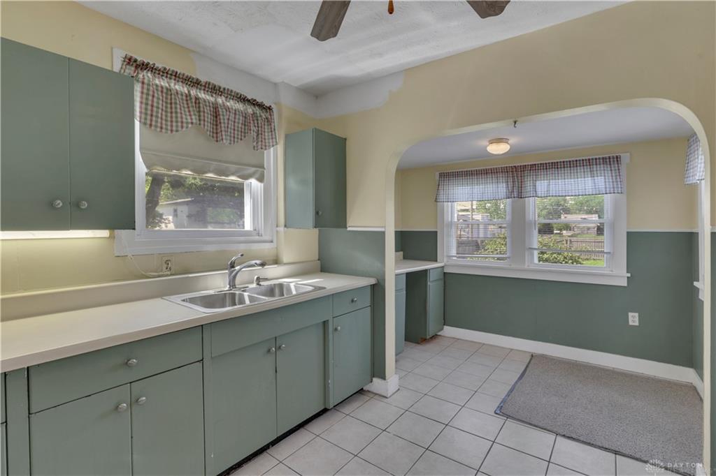 2702 Maplewood Property Photo 35