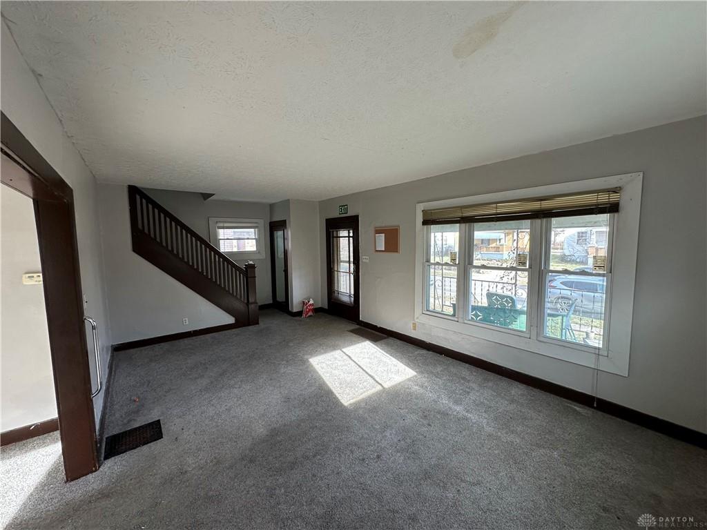 845 Osmond Property Photo 3