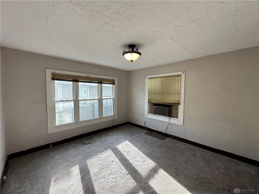 845 Osmond Property Photo 4