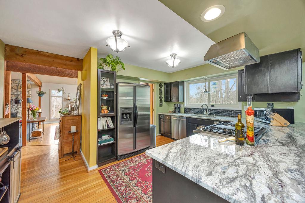 127 Acorn Property Photo 17