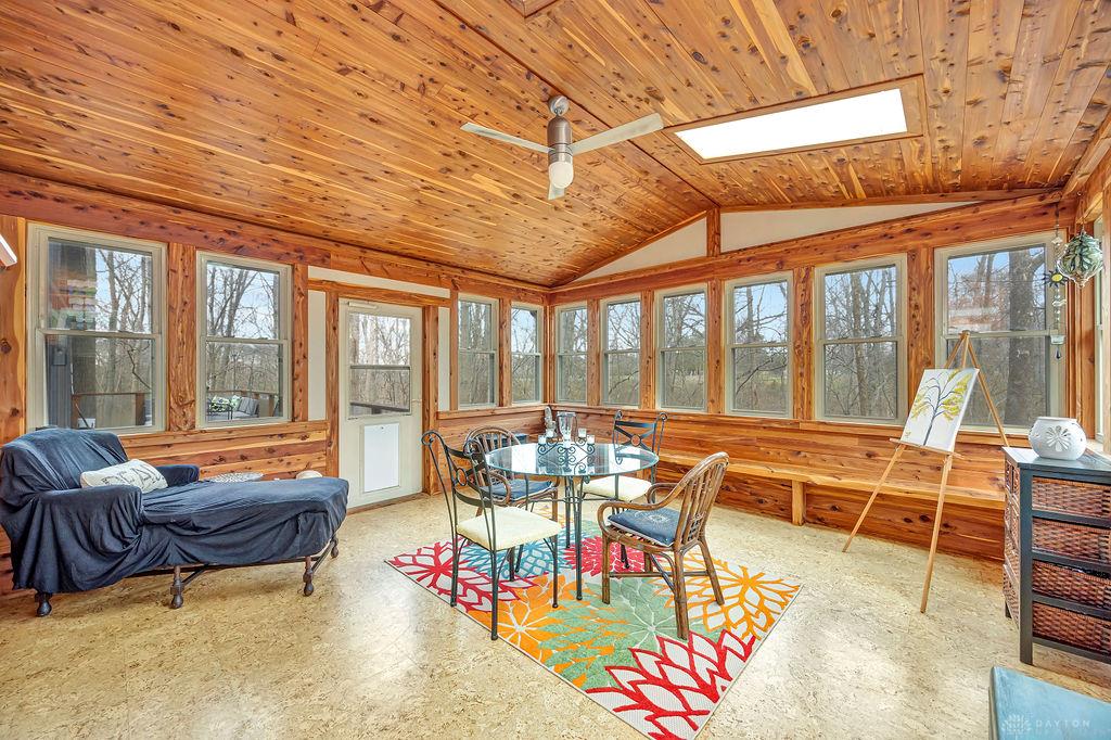 127 Acorn Property Photo 26