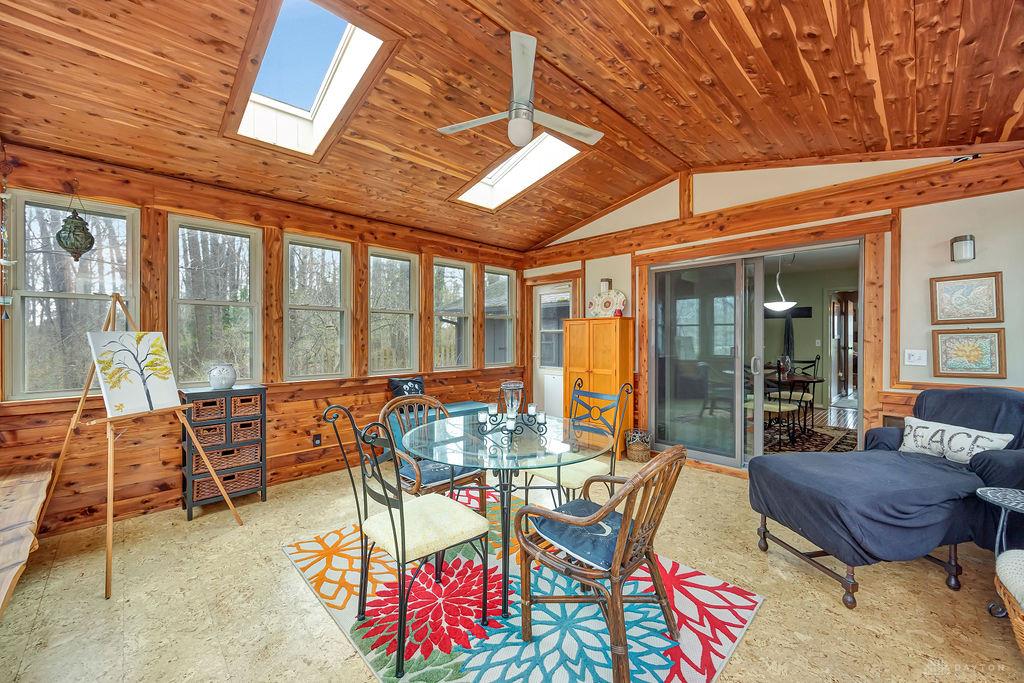 127 Acorn Property Photo 27