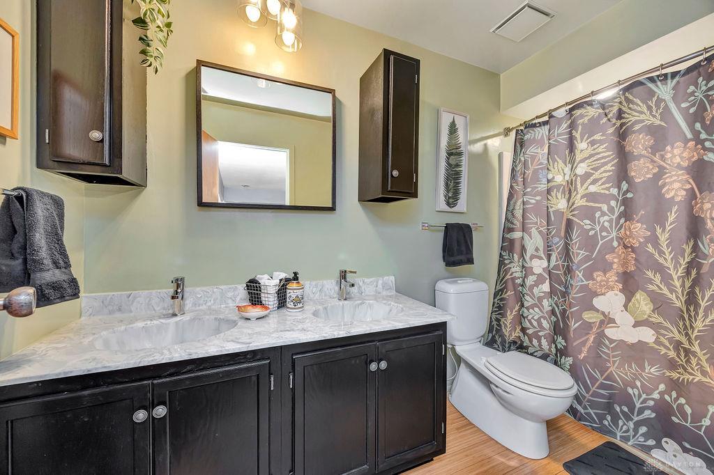 127 Acorn Property Photo 38