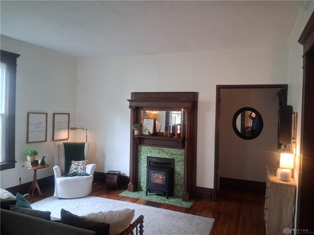 719 N Cherry Property Photo 3