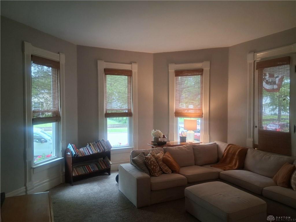 719 N Cherry Property Photo 5