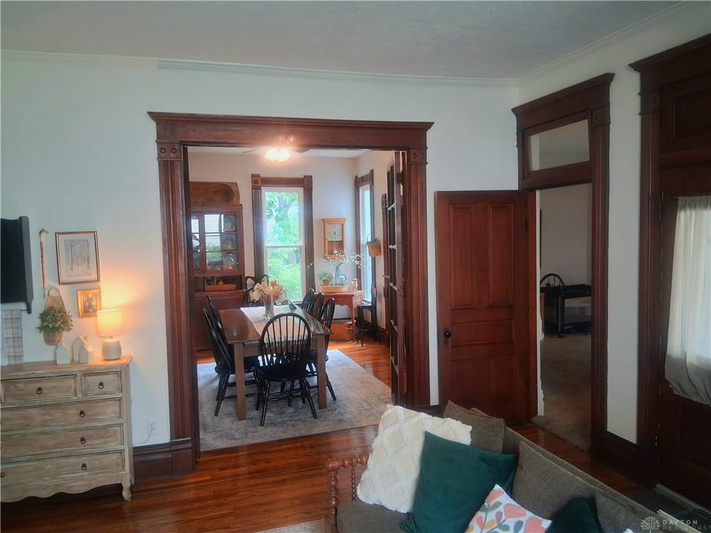 719 N Cherry Property Photo 8