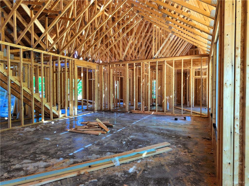 2094 State Route 718 Property Photo 7