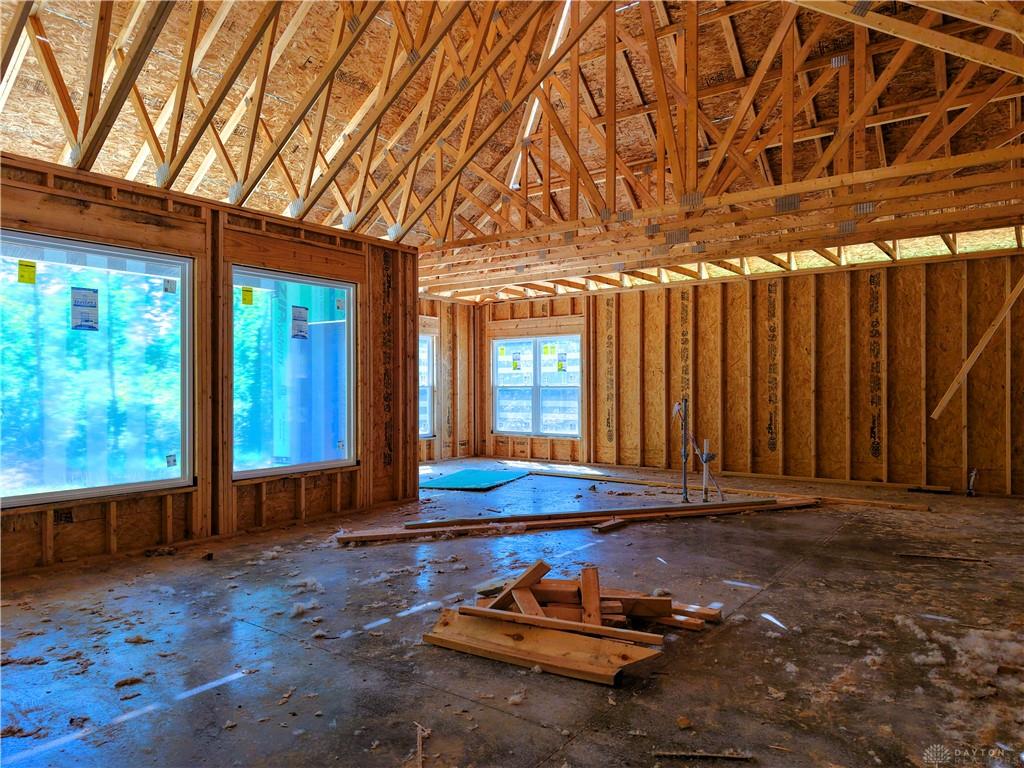 2094 State Route 718 Property Photo 9