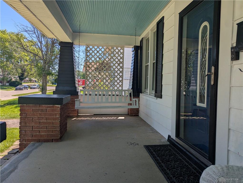 129 Hampton Property Photo 3