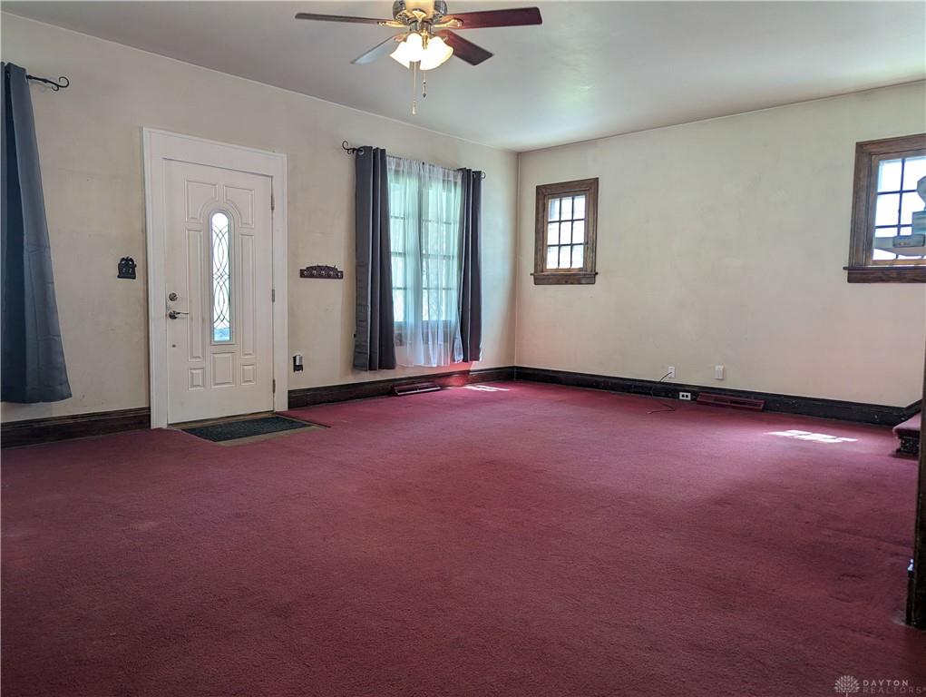129 Hampton Property Photo 5