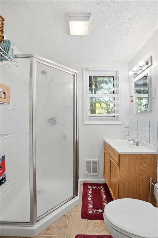 110 E First Property Photo 18