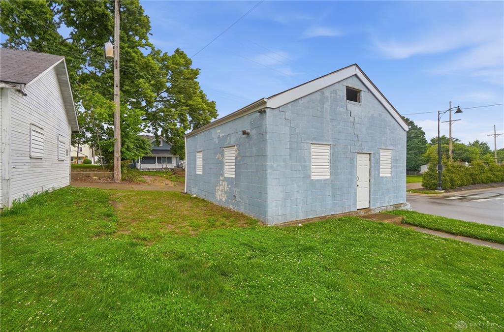 202 Warwick Property Photo 57