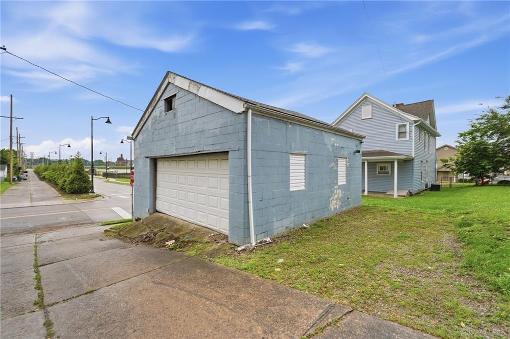 202 Warwick Property Photo 59
