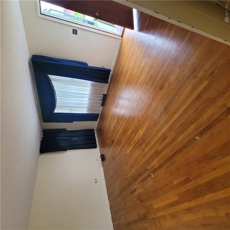127 E Harrison Property Photo 5