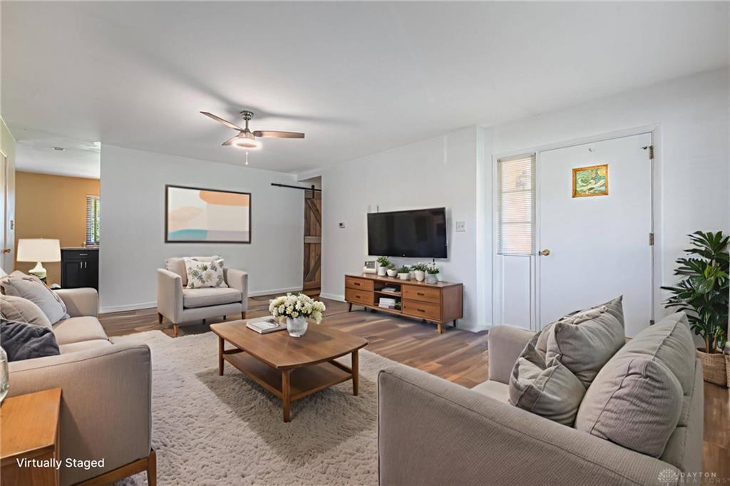 3042 Morningview Property Photo 7