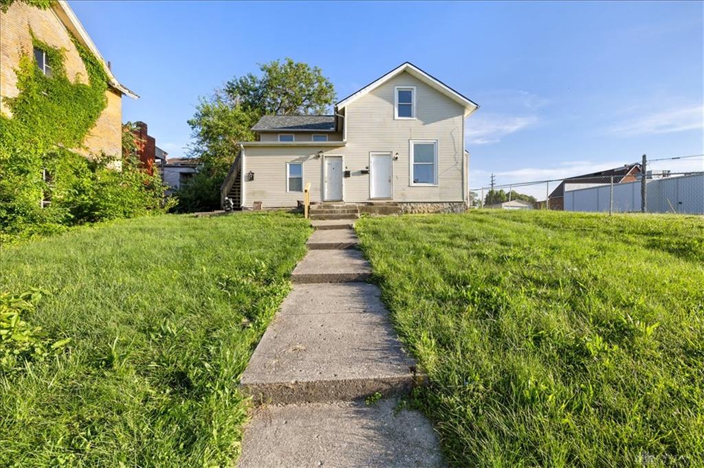 7 W Mulberry Property Photo 2