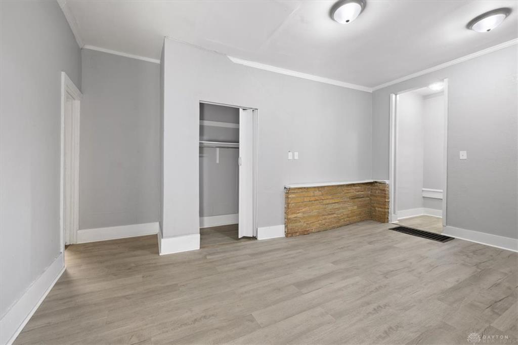 7 W Mulberry Property Photo 12
