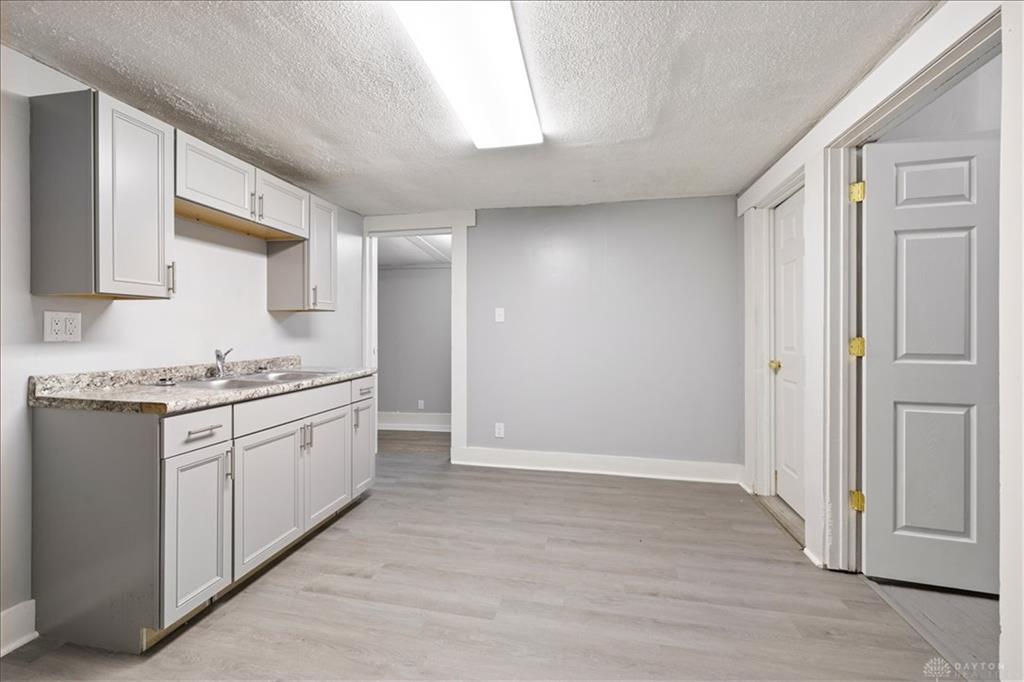 7 W Mulberry Property Photo 18