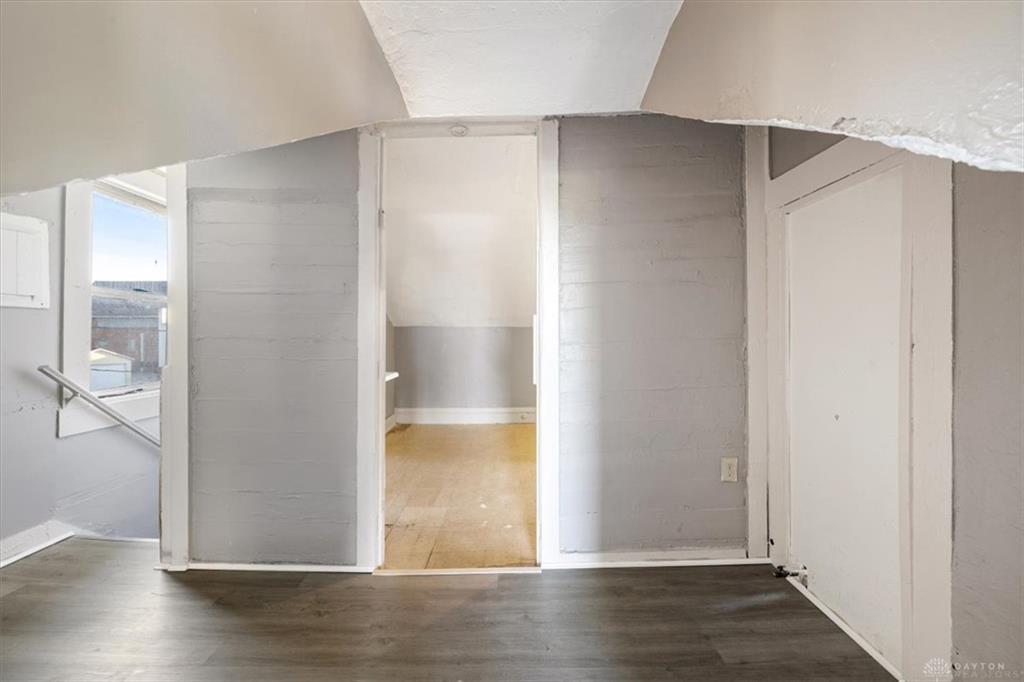 7 W Mulberry Property Photo 30