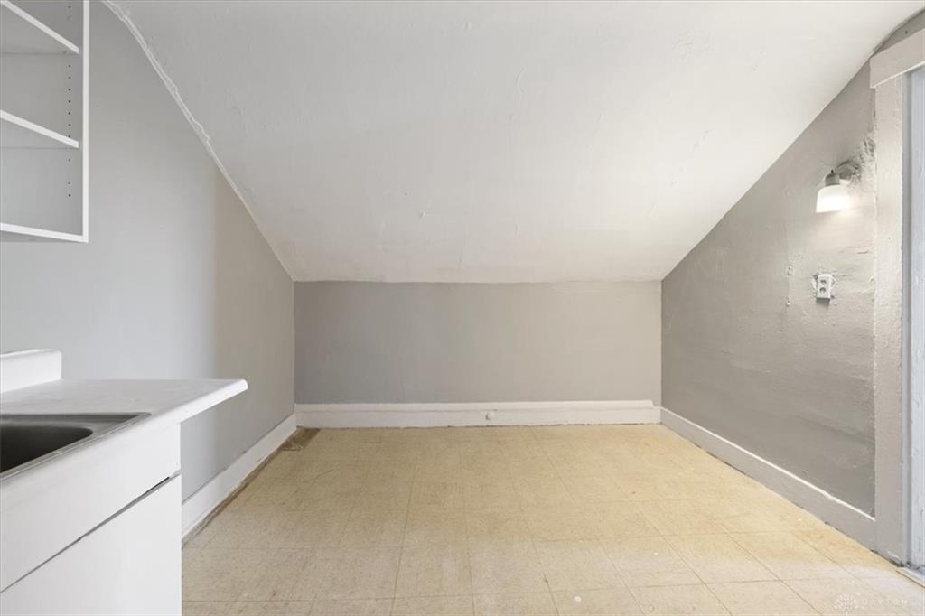 7 W Mulberry Property Photo 31