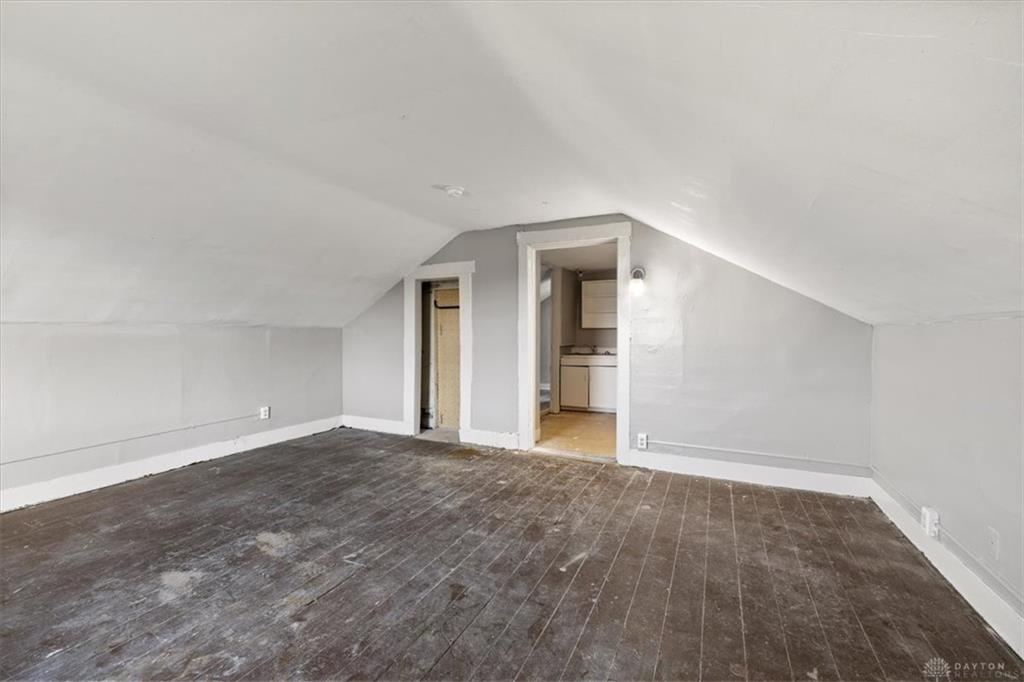 7 W Mulberry Property Photo 34