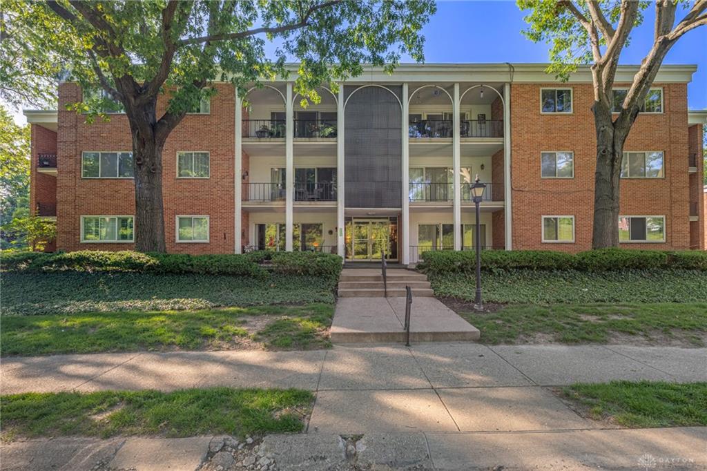 3225 Southdale 11