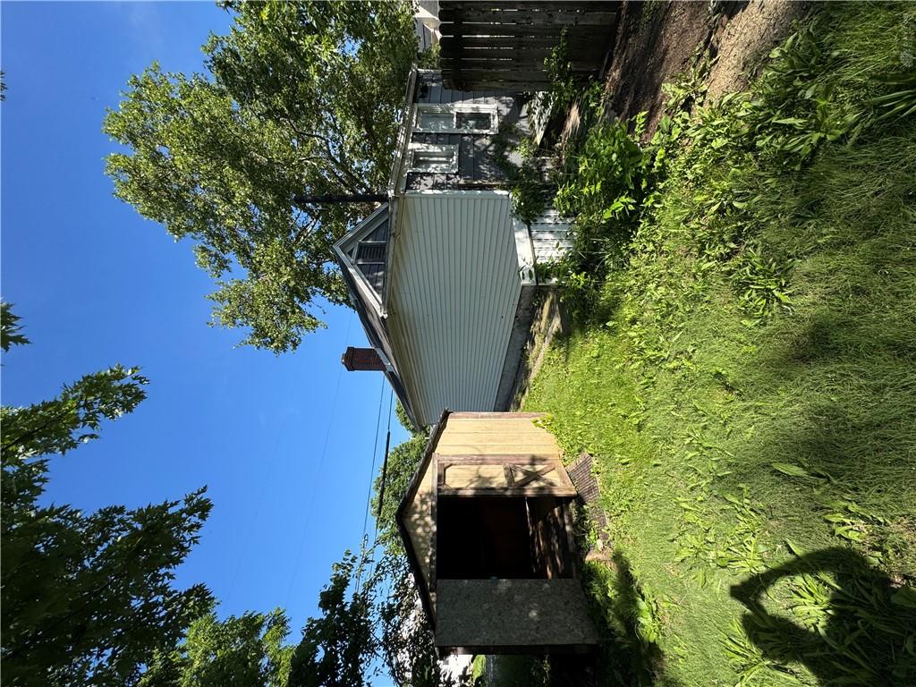 311 Hart Property Photo 5