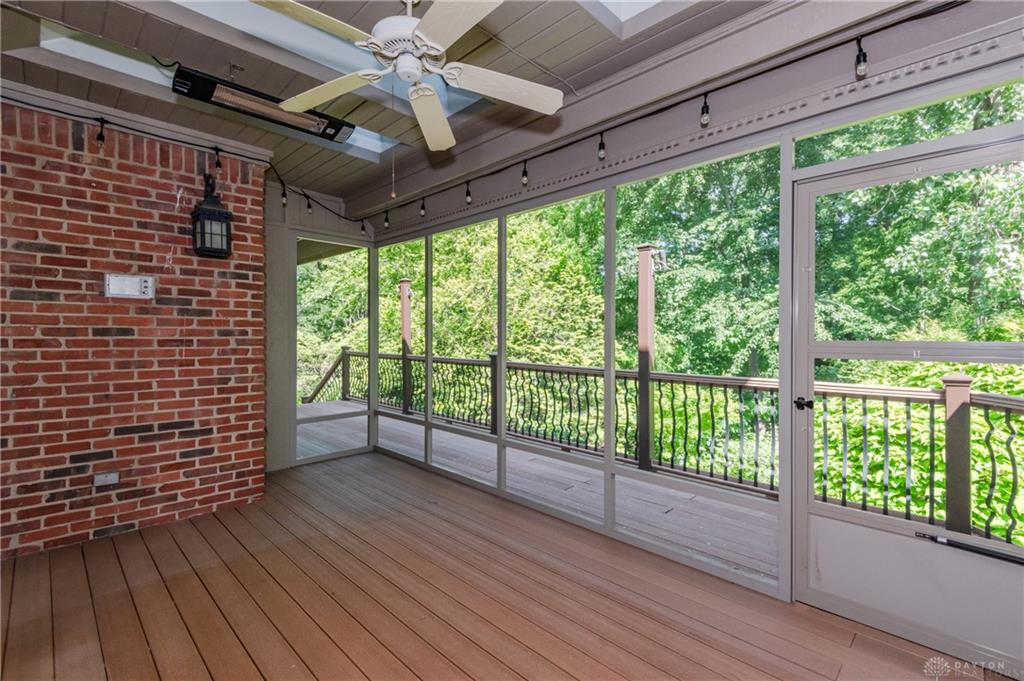 1910 Rustling Oak Property Photo 17