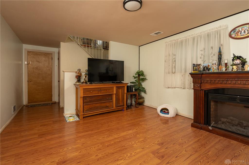 83 Joyce Property Photo 21